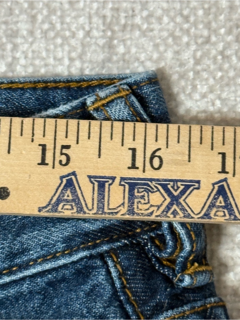 Tommy Bahama Men’s Classic Fit Blue Denim Jeans – Size 35x34 - Picture 3 of 10